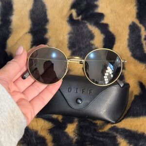 Diff Daisy Sunglasses